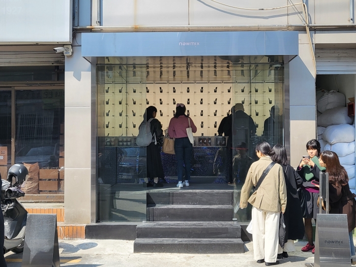 [단독 인터뷰]믹스에 빠져 돌아온 김봉진 싱가포르 찍고 미국 가야죠