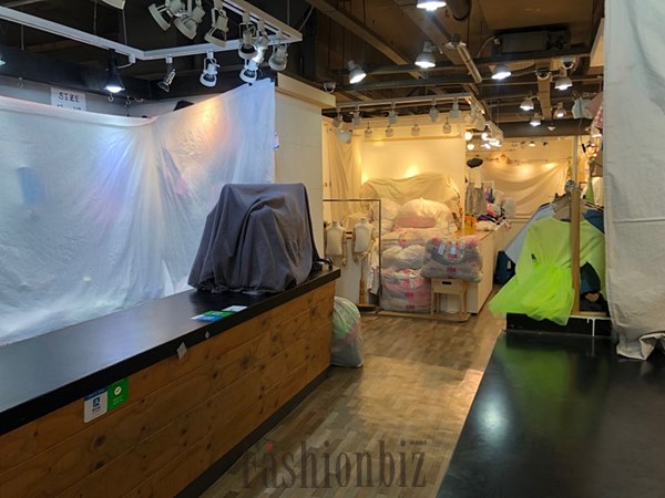 아동복 메카 남대문 주인 없는 빈 가게 속출