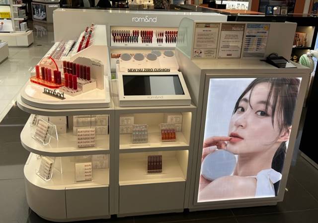 아이패밀리에스씨 롬앤, 신라면세점 등 입접 확정