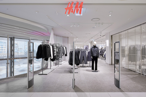 H&M, 부천시 세 번째 매장 롯데 중동점 오픈