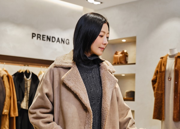 쁘렝땅 뮤즈 김희애, 신세계 강남점 방문
