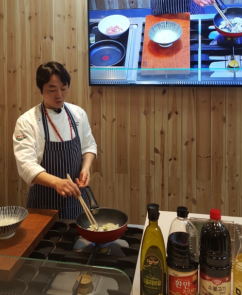 [현장] 롯데푸드, 제대로 만든 냉동 간편식...든든한 한끼 식사