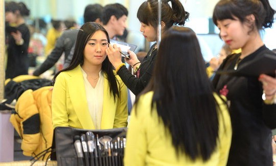 보습케어로 피부 조명 ON… 봄처녀 제 오시네