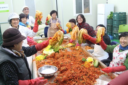 지역 농산물 생산 돕고 판매 이끌고… 살맛나는 농촌 만든다