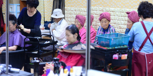 [포토] 아그들 오는디 꽃단장해야쥬