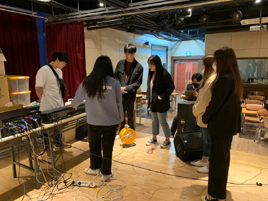 온라인 공연으로 힐링하세요.