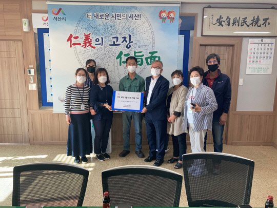 [사진뉴스] 서산시 인지면 한우마을, 어르신 90명에게 국밥 대접
