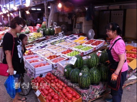 추석 앞두고 농산물 하향세 축산물 오름세