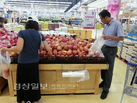 추석 지나자 과일수요 뚝…가격 급락세