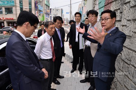 신장열 울주군수, 범서읍 천상리 인도 정비공사 현장 방문