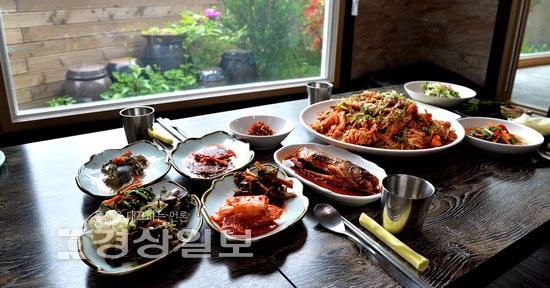 [이야기가 있는 울산맛집-맛 그리고 인생]힘든 암투병 이겨내고 재기…웰빙 집밥으로 문전성시