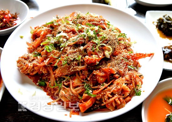 [이야기가 있는 울산맛집-맛 그리고 인생]힘든 암투병 이겨내고 재기…웰빙 집밥으로 문전성시