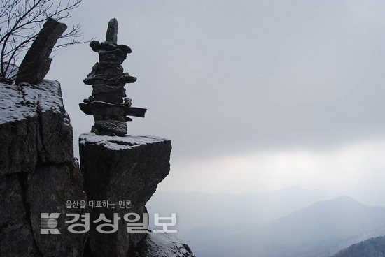 [백두에서 한라까지]묵묵히 죽령고개 오르다 보면, 바람을 보는듯한 풍경 펼쳐져