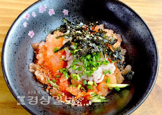 [이야기가 있는 울산맛집-맛 그리고 인생]살얼음 육수에 비벼먹는 물회 머릿속까지 얼얼