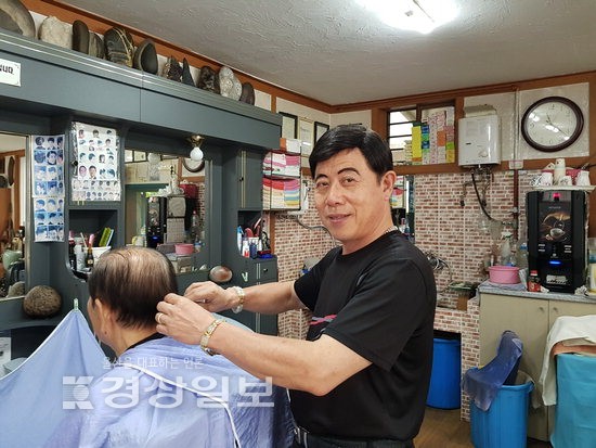 [울산, 착한가게-착한사람 이야기]22년째 이발비 동결…한센인·복지시설 찾아 무료이발