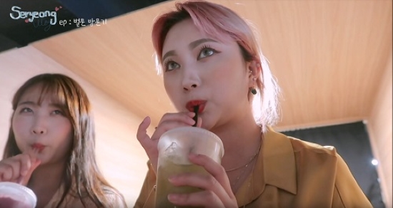 일상유튜버들의 연이은 만화카페 벌툰 방문, 인기 이유는?