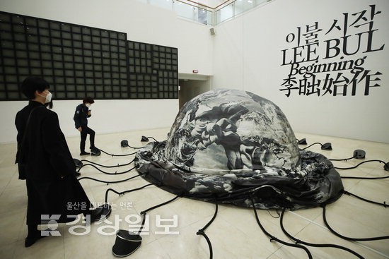 세계적 작가 이불예술의 모태는…