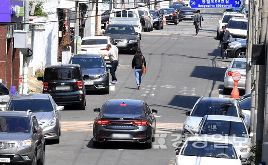 이면도로 보행자 우선 운전자 인식개선이 먼저