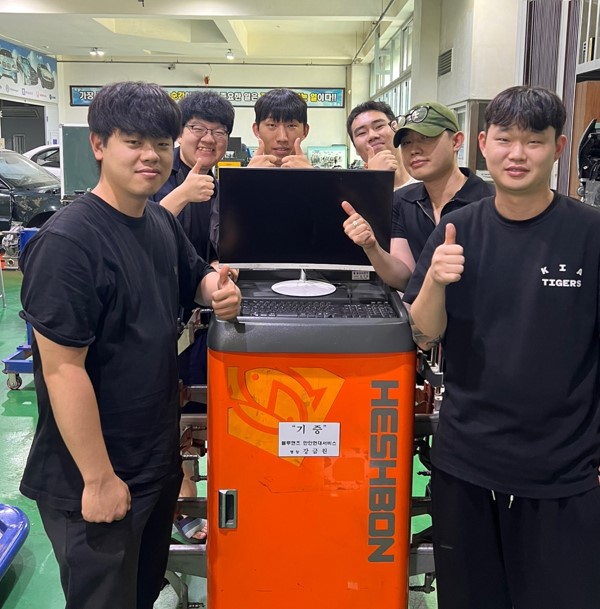 강금원 자동차 명장, 대전자동차정비학원 현대직업전문학교에 휠얼라이먼트 장비 기증