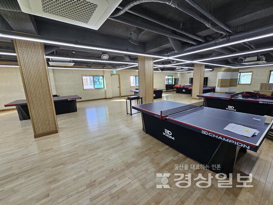 방어동 권역 유일 공공체육시설 꽃바위체육센터 가보니...수준급 실내 암벽등반장 벌써부터 입소문