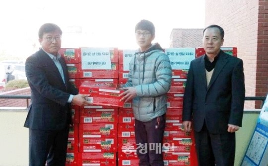 농가마트 천안 성정점 라면 기탁
