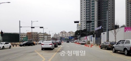 공무원 쉬는날 도로는 무법천지