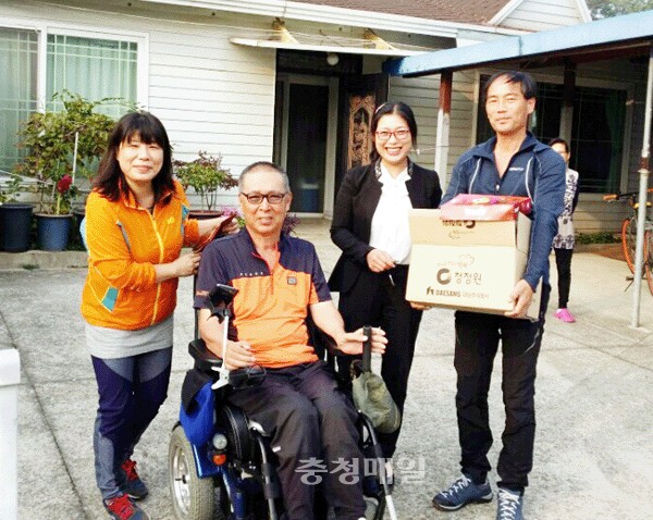 청주 용암2동 민·관복지협의체, 푸드마켓 장보기 대행 서비스
