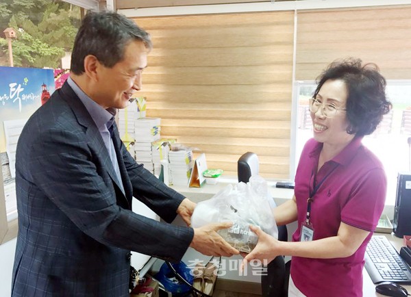 부여군시설관리공단, 매표소 직원 격려