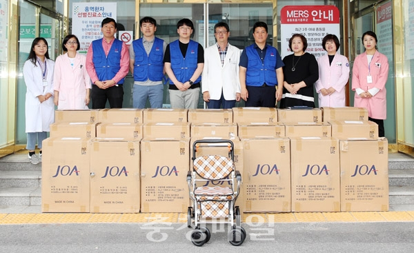 한전산업개발 태안사업처, 태안보건의료원에 보행기 기탁