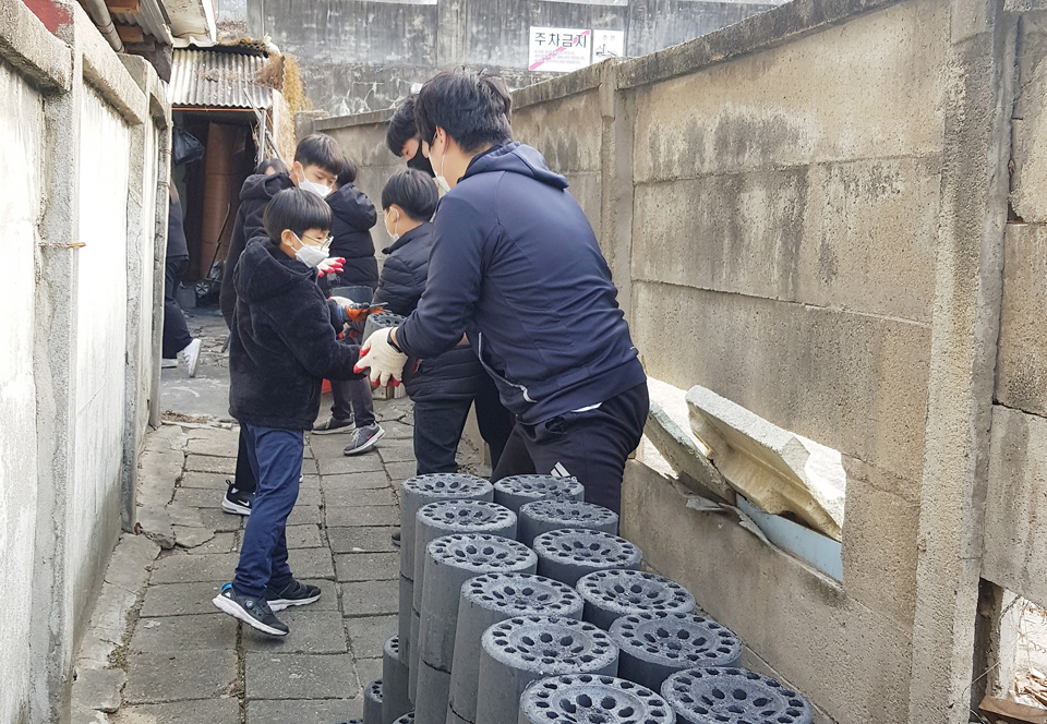 청주 용인대케이탑태권도, 연탄 봉사활동
