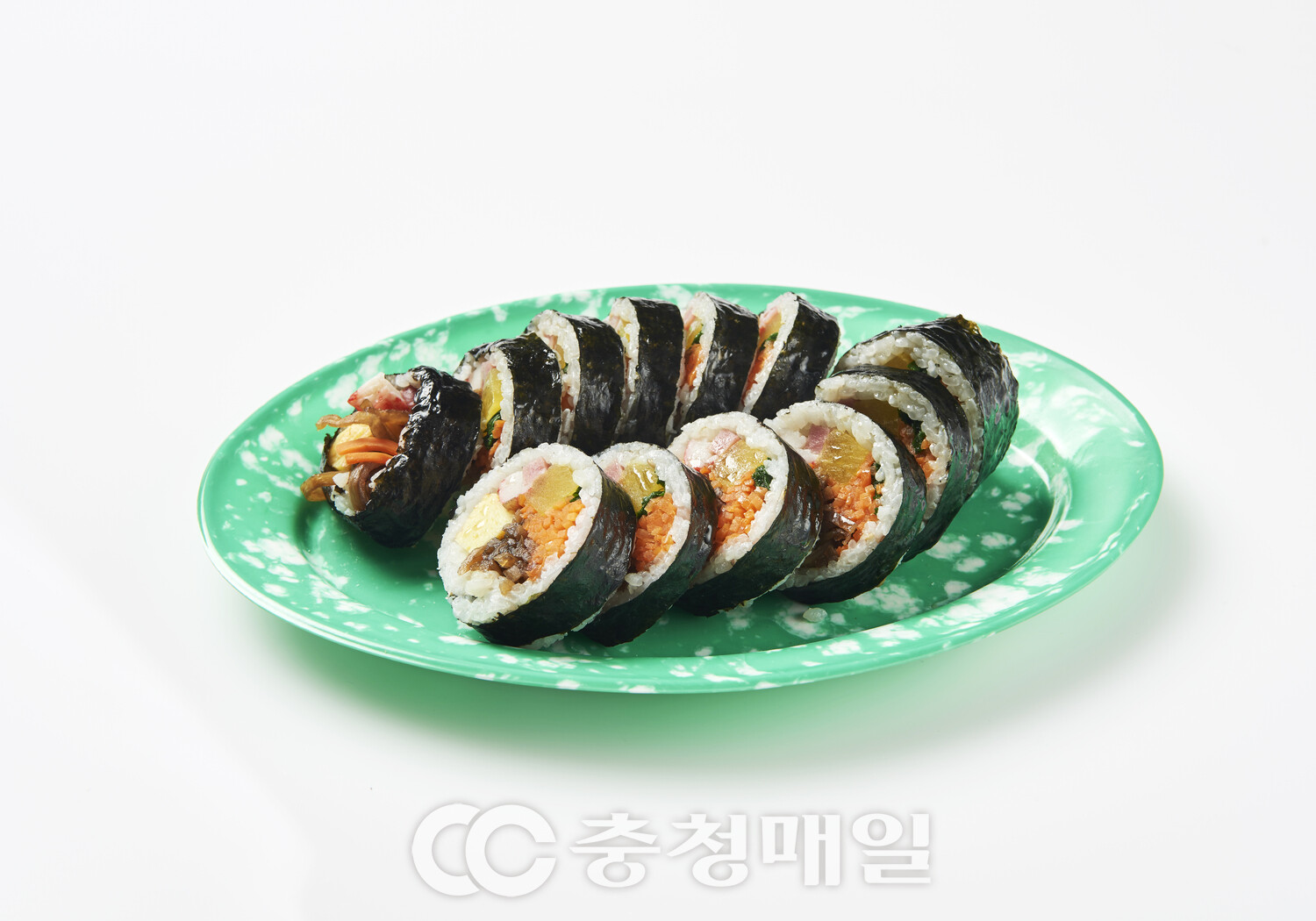 충북 3년간 김밥 가격 26% 껑충…칼국수도 23% 올라