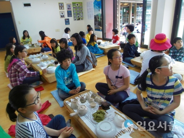 화개골 삼신녹차마을서 왕의 녹차 만들어요