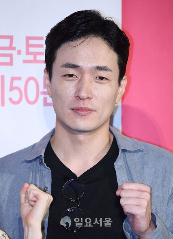 [IS포토] 멜로가 체질 연출 맡은 코믹물 대가 '이병헌 감독'