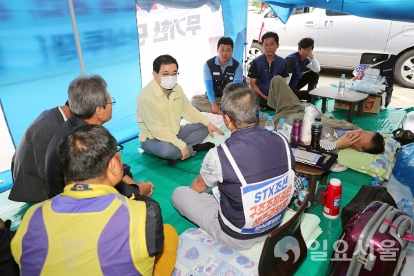 허성무 창원시장, STX조선 단식투쟁 농성장 찾아