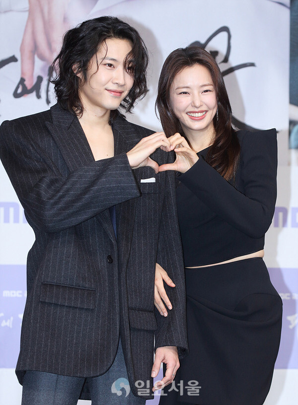 [IS포토] 이종원-이하늬, 금위영 갓벽남과 밤에 피는 꽃 여화