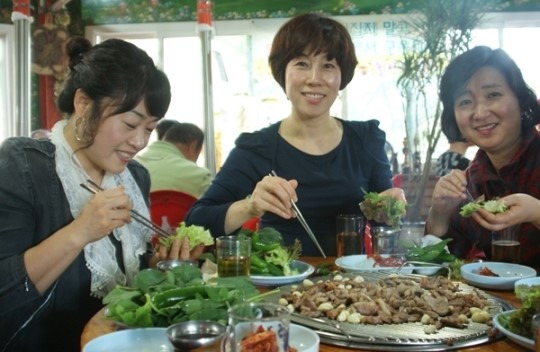 조미료는 굵은소금 뿐..자연 담은 오리 맛…화성 칠보농원