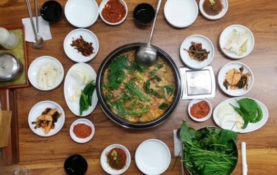 [이천 맛집] 보양 기운 한가득...염소요리 전문점 연촌염소탕