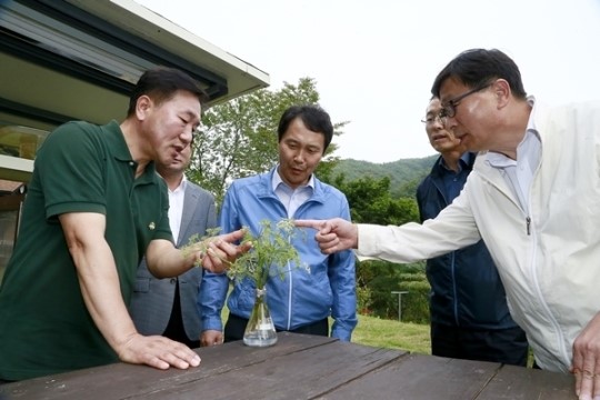 이양호 농진청장, 농업인 격려 유공자 표창