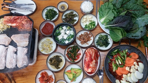 [군포 맛집]웰빙 강된장 쌈밥에 삼겹살은 덤 군포 옛날 쌈밥집