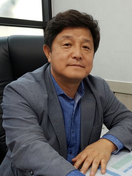 이강우 오산의료소비자생활협동조합 이사장 봉사로 번 수익금 다시 사회로 돌려드립니다