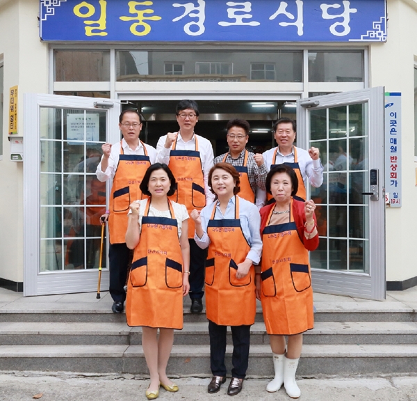 안산시의회, 일동 경로식당서 봉사활동 실시