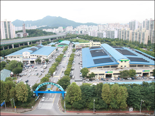 안양농수산물도매시장사업소, 농약관리 무자격자 낙찰 논란