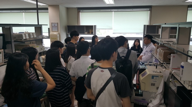 동패고 보건활동 동아리 학생, 파주병원서 진로체험활동 교육