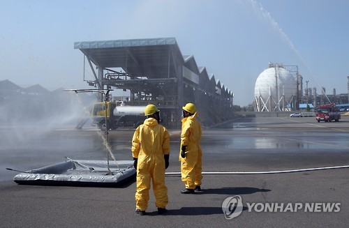 안산 단원구 한 공장서 유해화학물질 누출