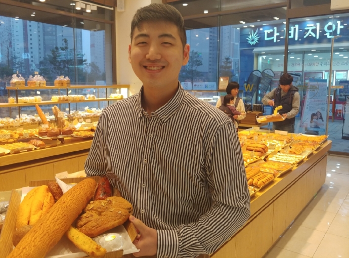 [향토 브랜드를 찾아서] 하얀풍차 제빵사에게 믿고 맡기니 매출 껑충