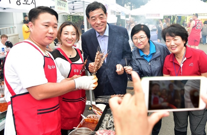 안산시 원곡동 꼬치축제 성황리 개최