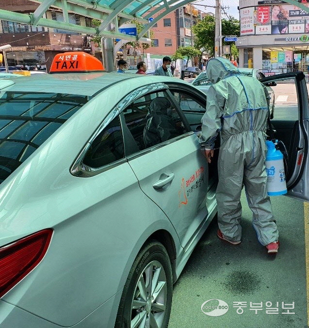 화성시, 개인택시조합과 합동 택시 방역