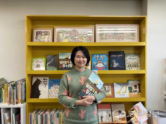 [김유진의 우리동네 책방여행] 광주 근근넝넝, 어른·아이들에 위로 건네는 그림책 나라