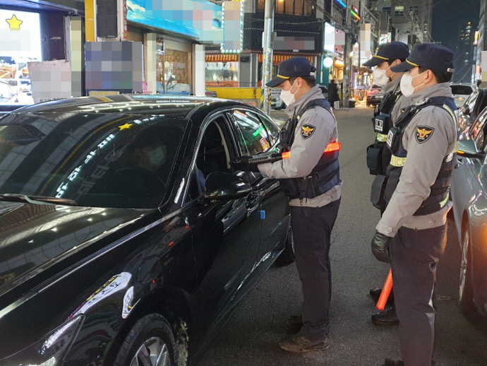 수원남부경찰서 인계박스 범죄예방팀 10개월 운영 성과 유흥밀집지역 범죄 대폭 감소