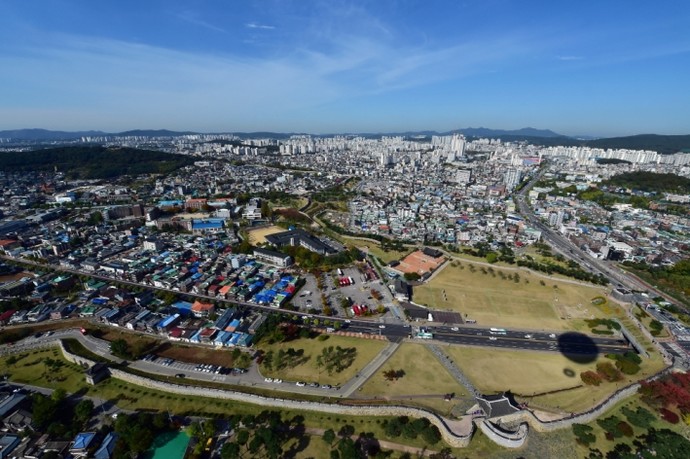 수원화성 원형 복원…남수·지동 문화재보호구역 추가 지정